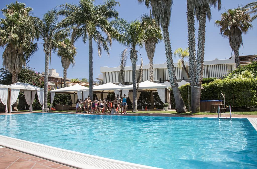 Hotel Redebora Torregrotta Exterior foto